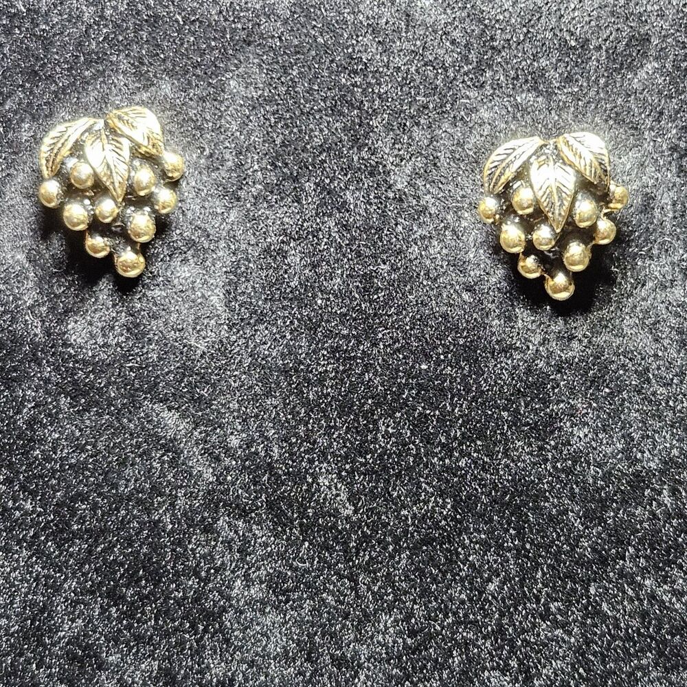 Sarah Coventry Vintage 1973 Gold Tone Golden Grapes Cluster Earrings
